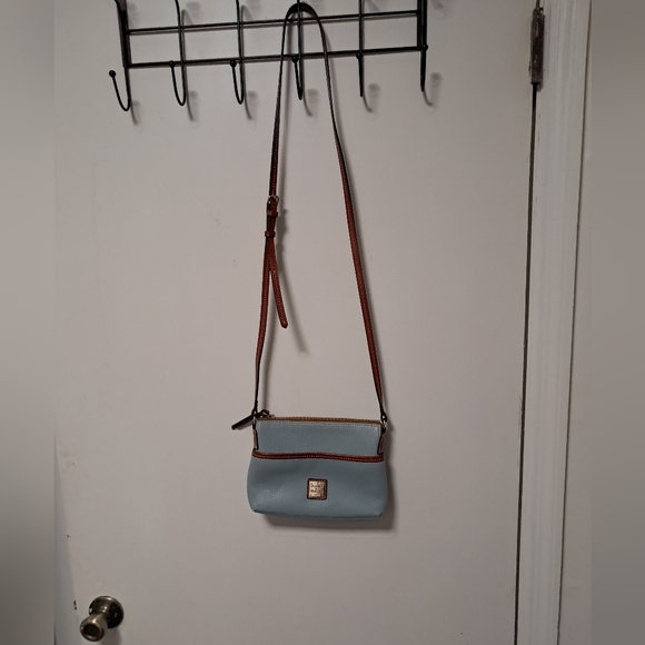 Dooney & Bourke. Blue crossbody bag. - Picture 2 of 11